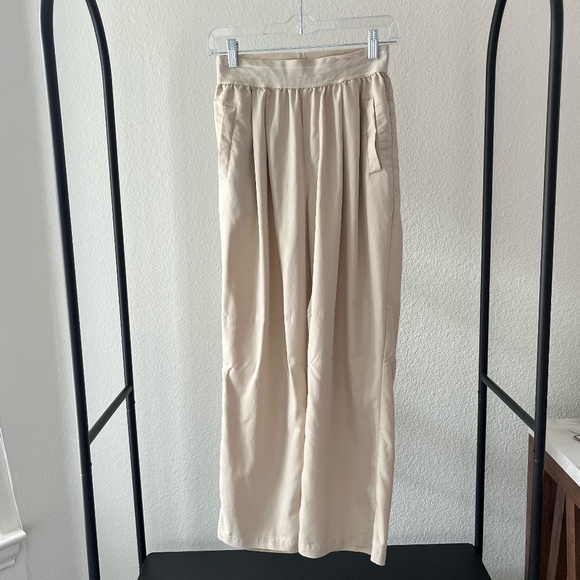 VARLEY | Athleisure Soft Riggs Loose Fit Pants 27" in Oyster Grey | Size Small - Picture 7 of 13